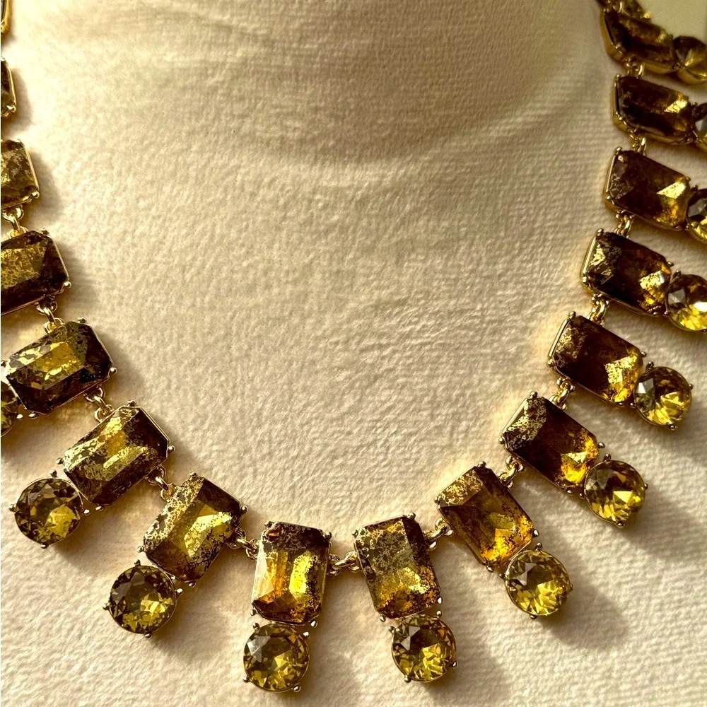 I.N.C. NWOT. Vintage, Gold tone /Amber/Smoky Quartz Necklace.‎ Adjustable…